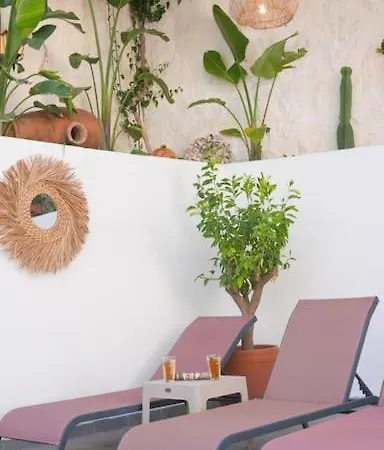 فيلة Charming 3bed W/ Pool, Very Close To Centre