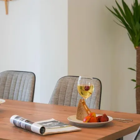 Charming 3bed W/ Pool, Very Close To Centre * كاس