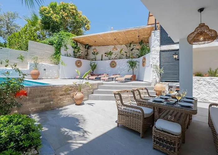 Charming 3bed W/ Pool, Very Close To Centre Kaş