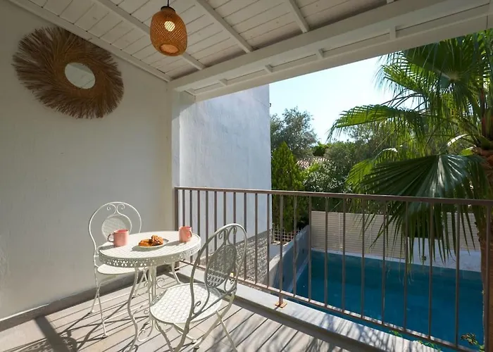 Charming 3bed W/ Pool, Very Close To Centre Vila *