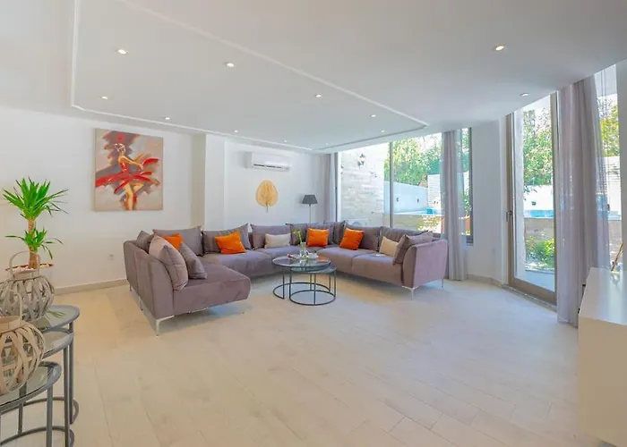 Charming 3bed W/ Pool, Very Close To Centre Villa Kaş