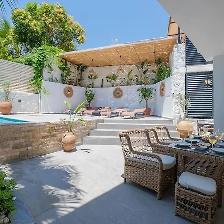 Charming 3bed W/ Pool, Very Close To Centre Kaș